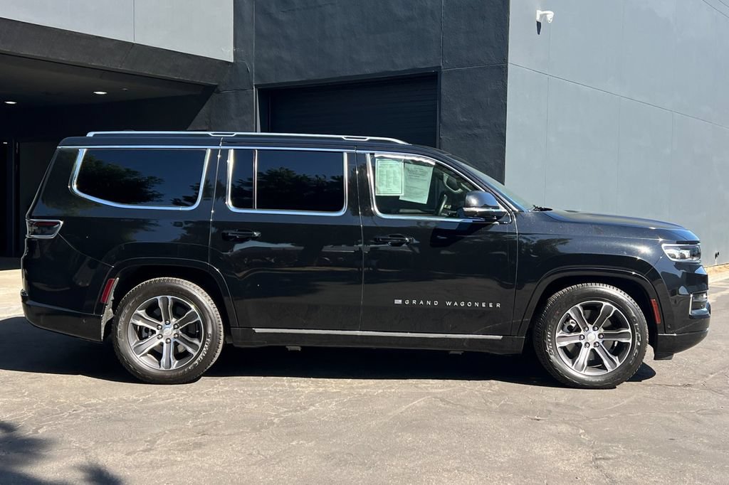 Used 2022 Jeep Grand Wagoneer Series I w/ Flexible Seating Group AWD/4WD image 3