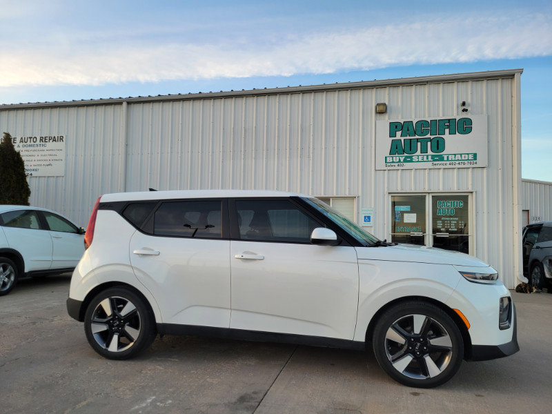 Used 2020 Kia Soul EX w/ Option Group 015 FWD image 9