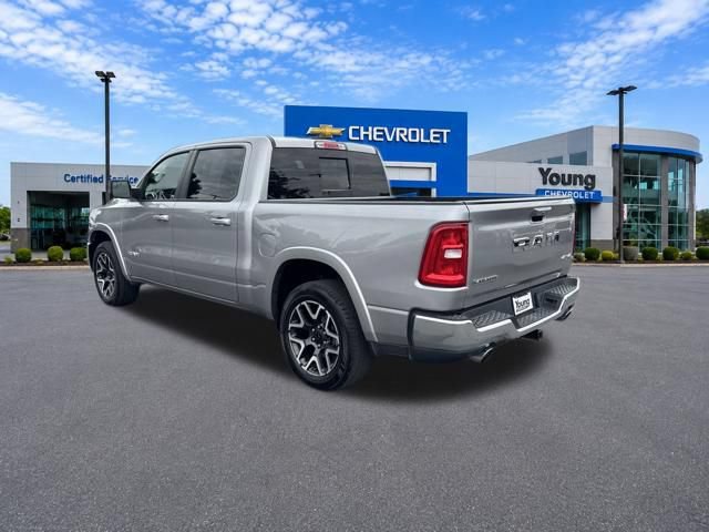 Used 2025 RAM 1500 Laramie AWD/4WD image 5