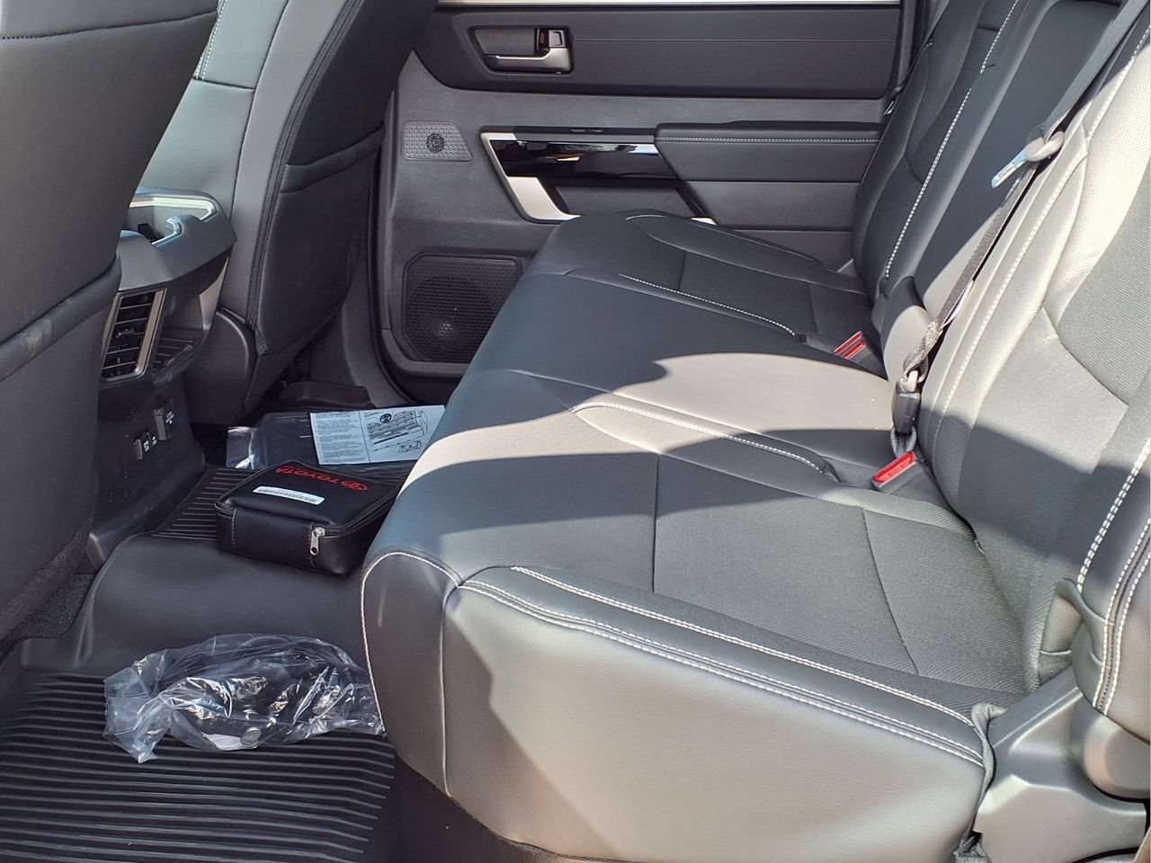 New 2026 Toyota Tundra Limited w/ Power Package AWD/4WD image 10
