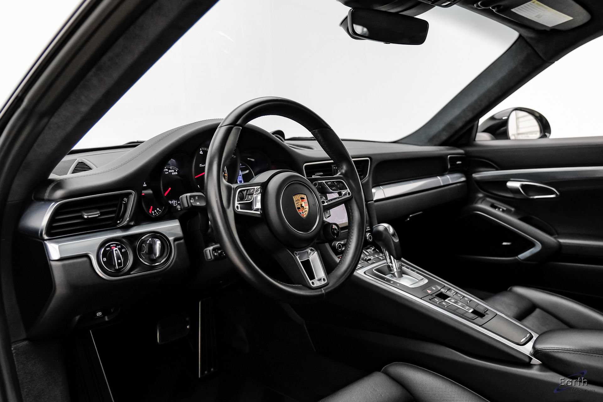 Used 2017 Porsche 911 Turbo AWD/4WD image 34