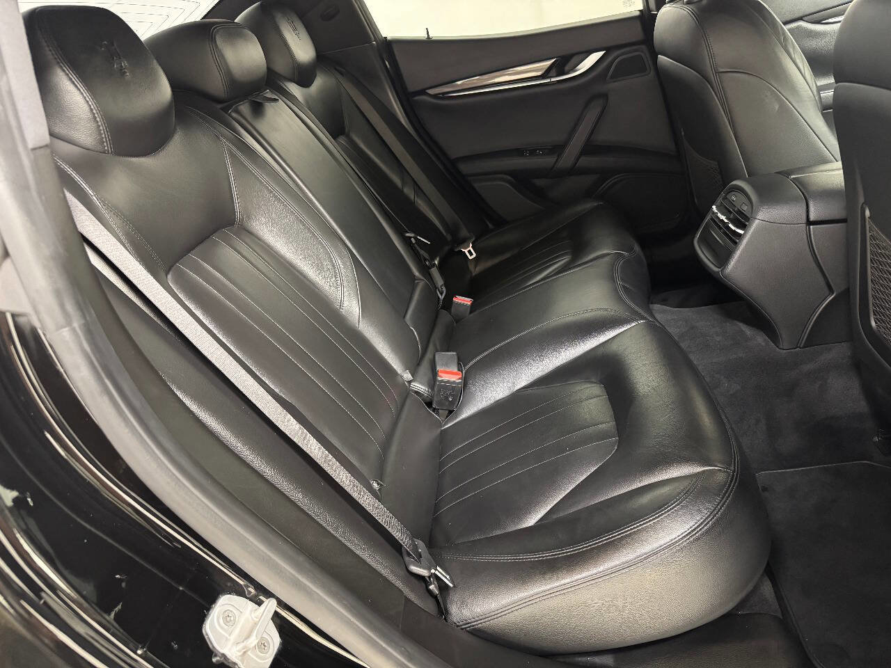 Used 2017 Maserati Ghibli image 33