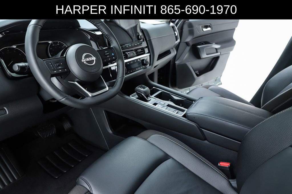 Used 2025 Nissan Pathfinder SL image 20