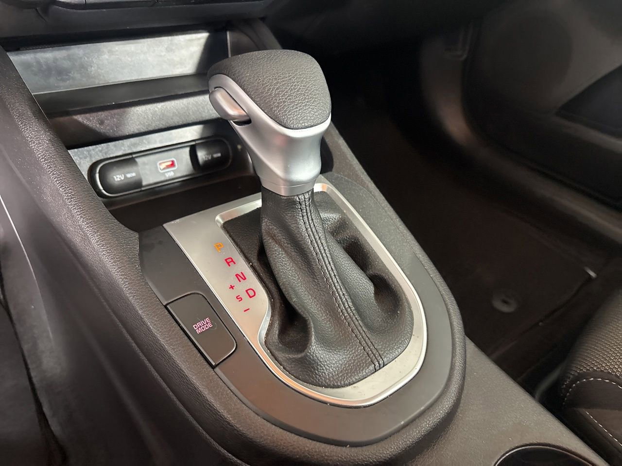 Used 2022 Kia Forte LXS image 17