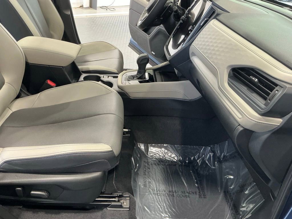 Used 2025 Subaru Forester Limited w/ Popular Package #1 AWD/4WD image 17