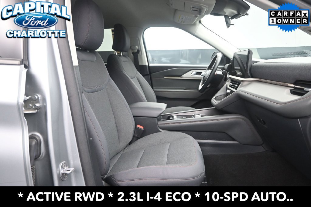 Used 2025 Ford Explorer Active RWD image 14