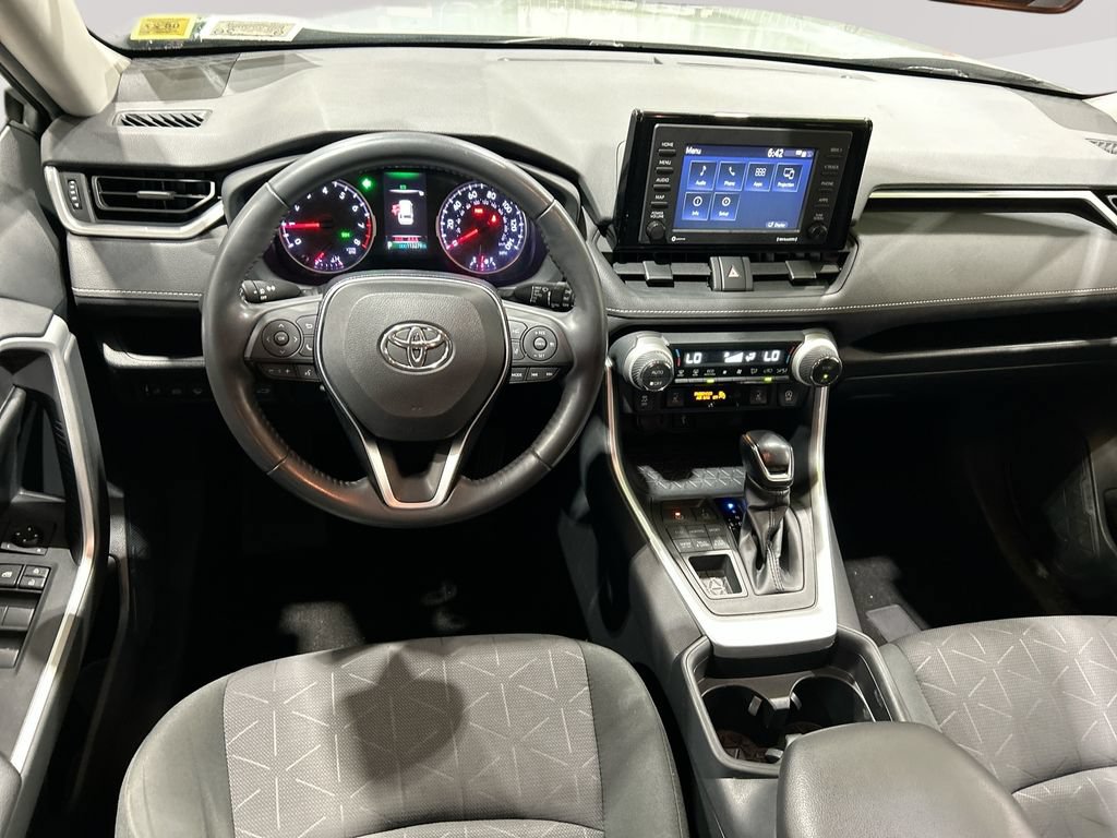 Used 2020 Toyota RAV4 XLE w/ Convenience Package AWD/4WD image 24