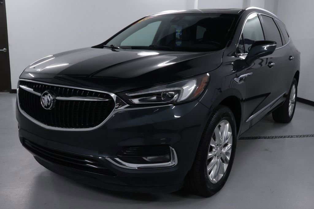 Used 2020 Buick Enclave Premium w/ Sun and Sites Package image 3