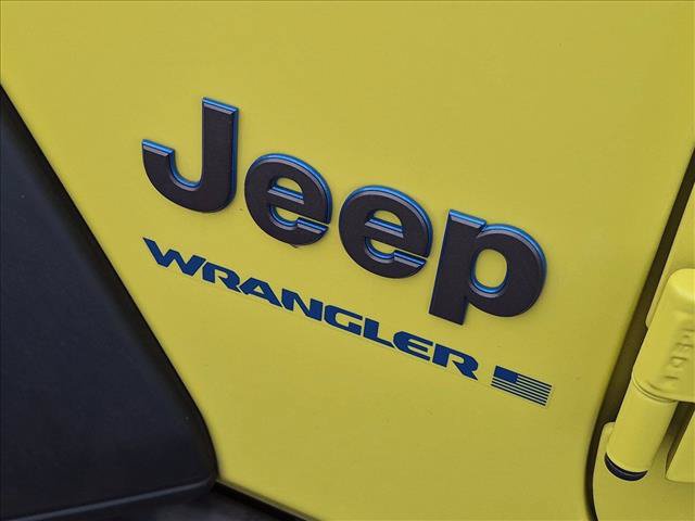 Used 2023 Jeep Wrangler Unlimited w/ Cold Weather Group AWD/4WD image 10