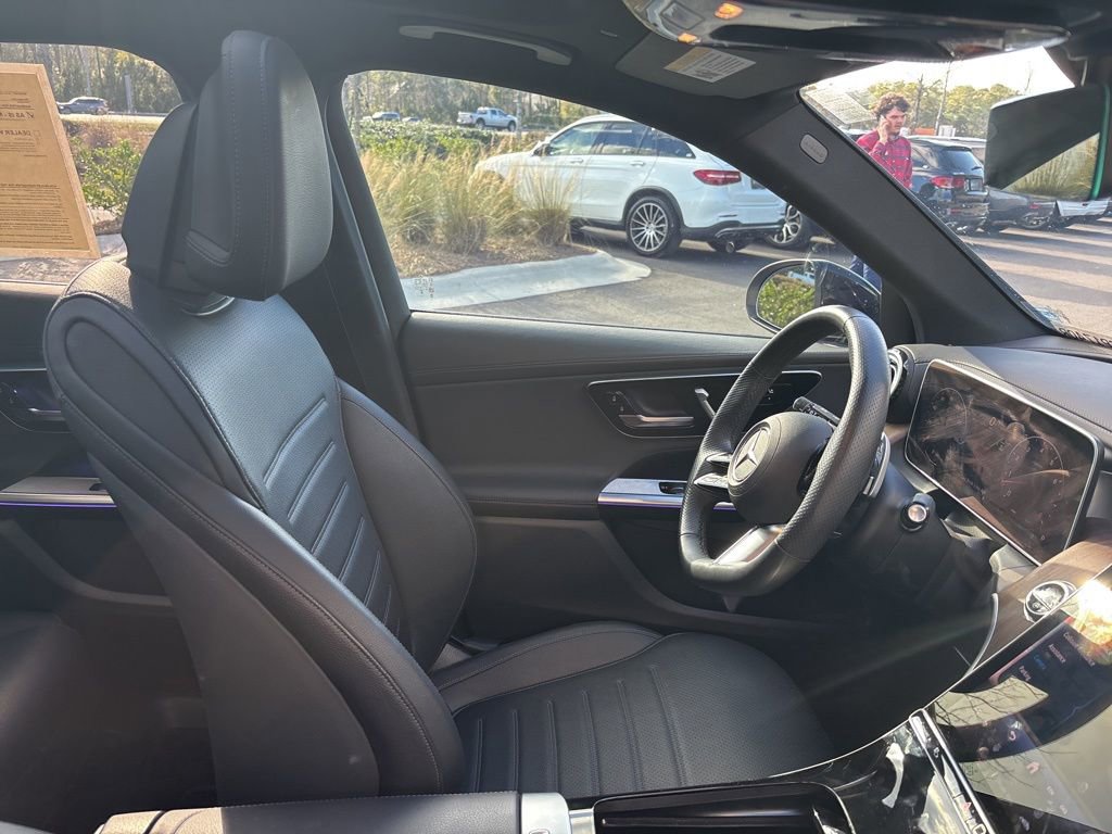 Used 2025 Mercedes-Benz GLC 300 image 36
