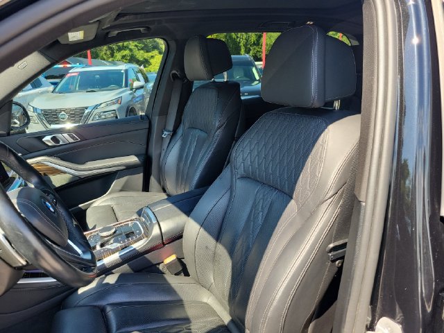 Used 2025 BMW X5 xDrive50e AWD/4WD image 19