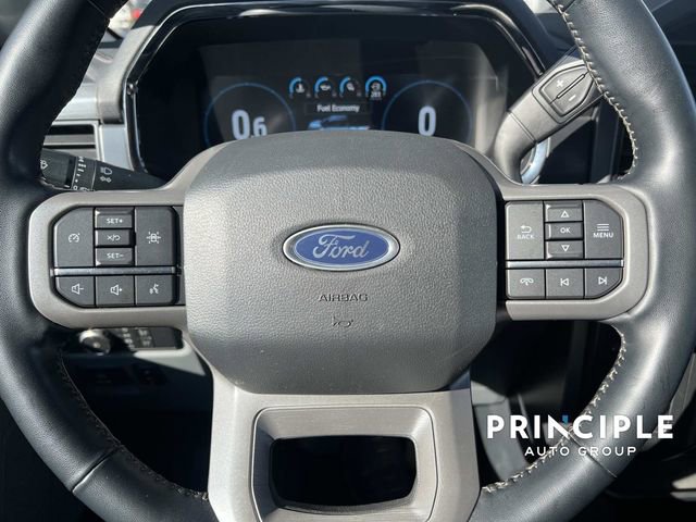 Used 2022 Ford F150 Lariat w/ Trailer Tow Package image 17