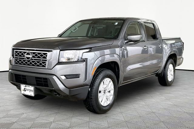 Used 2023 Nissan Frontier SV image 3