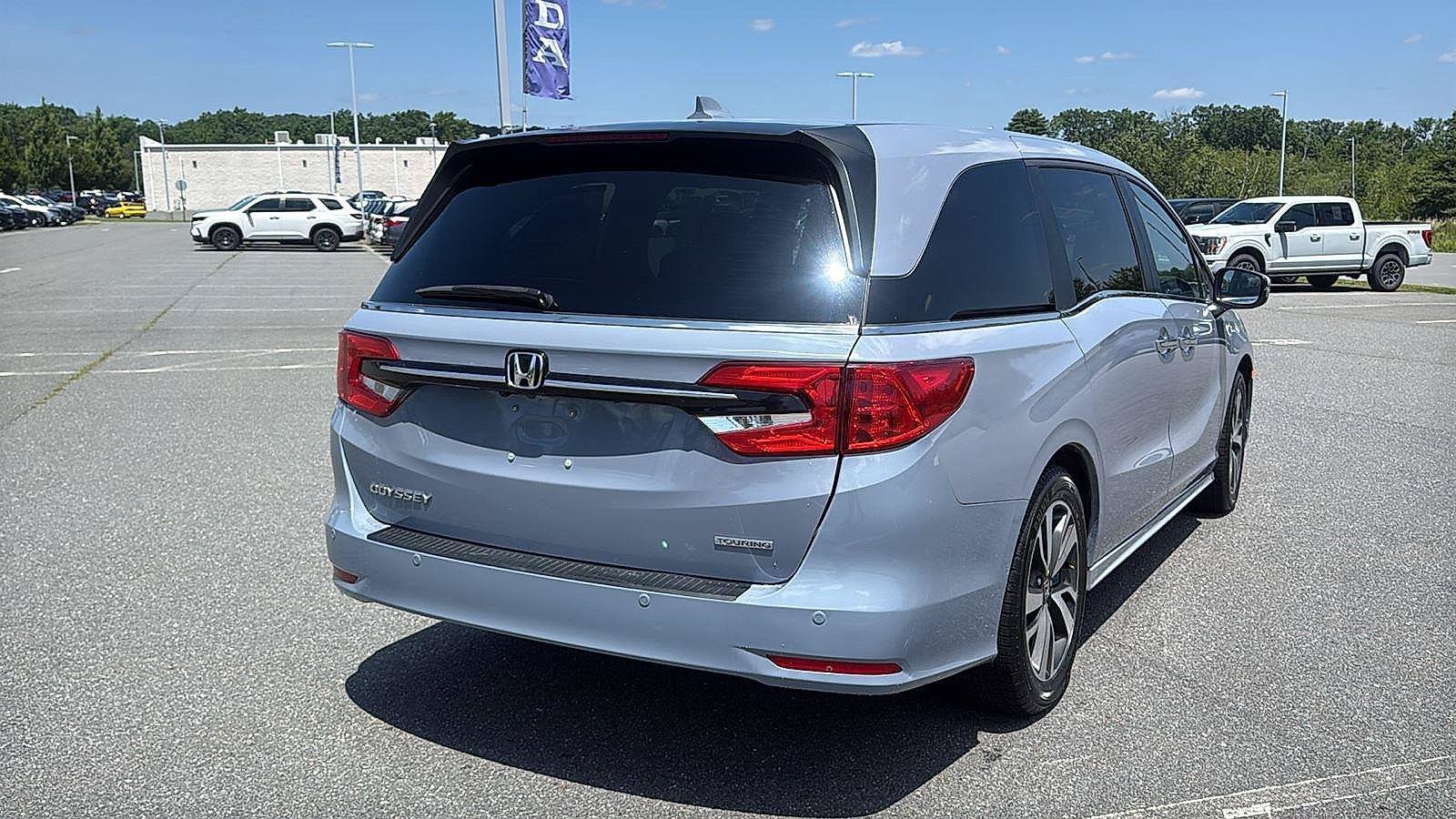 Used 2023 Honda Odyssey Touring image 6