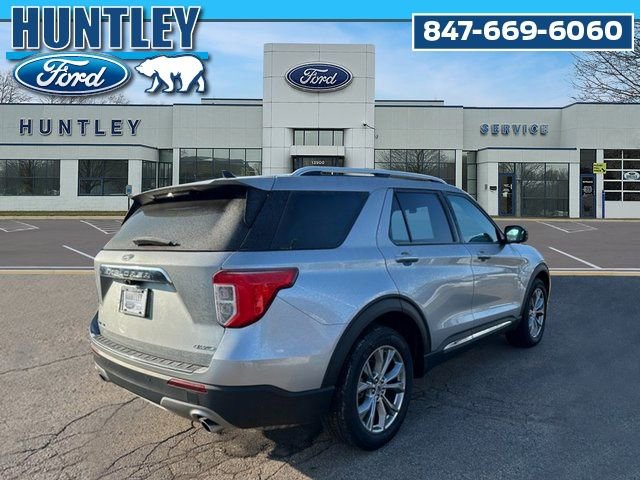 Used 2023 Ford Explorer Limited AWD/4WD image 4