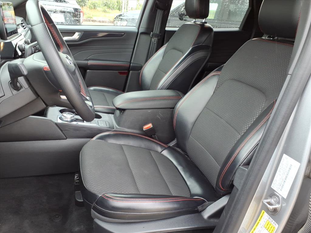 Used 2024 Ford Escape ST-Line image 10