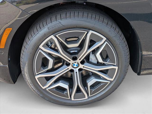 Used 2026 BMW iX xDrive60 image 9