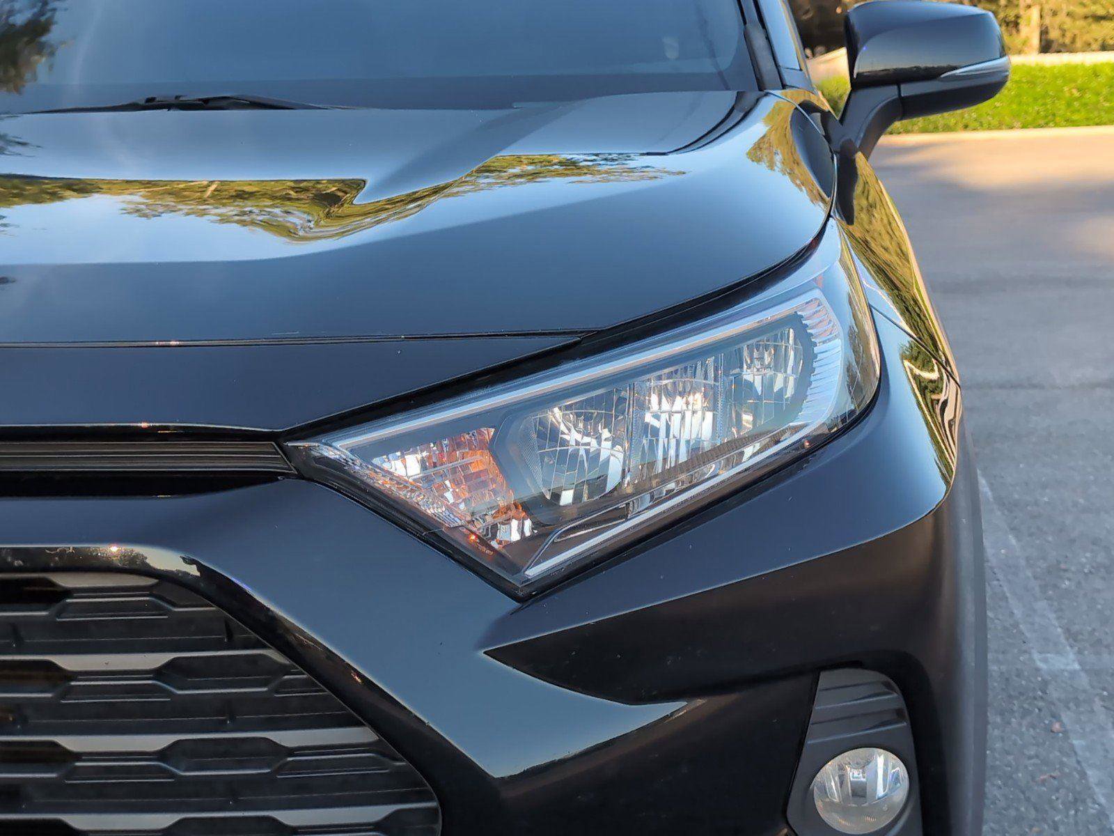 Used 2021 Toyota RAV4 XLE image 33