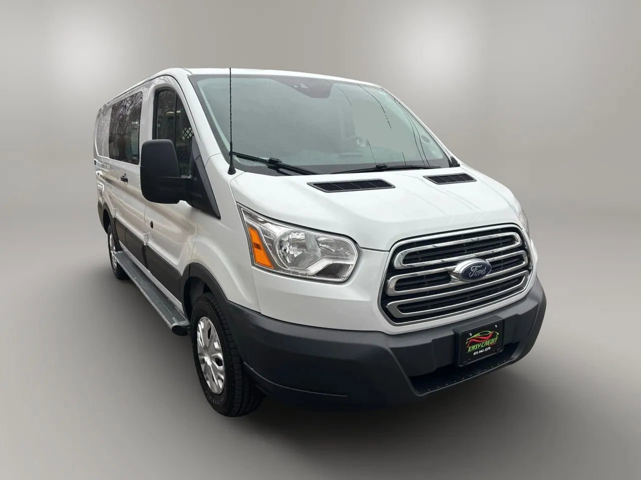 Used 2018 Ford Transit 250 130 Low Roof w/ Exterior Upgrade Package image 13