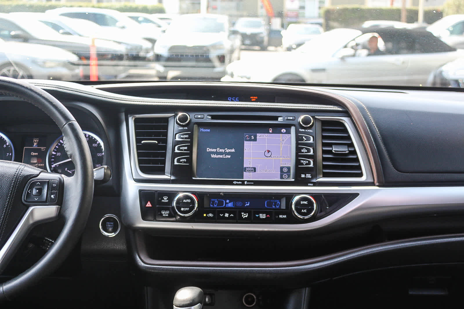 Used 2015 Toyota Highlander XLE AWD/4WD image 15