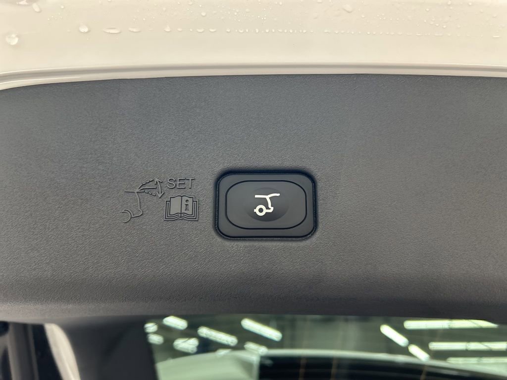 New 2026 Lincoln Nautilus Premier w/ Equipment Group 102A image 30