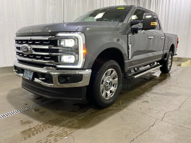 Used 2024 Ford F250 Lariat w/ Chrome Package image 25