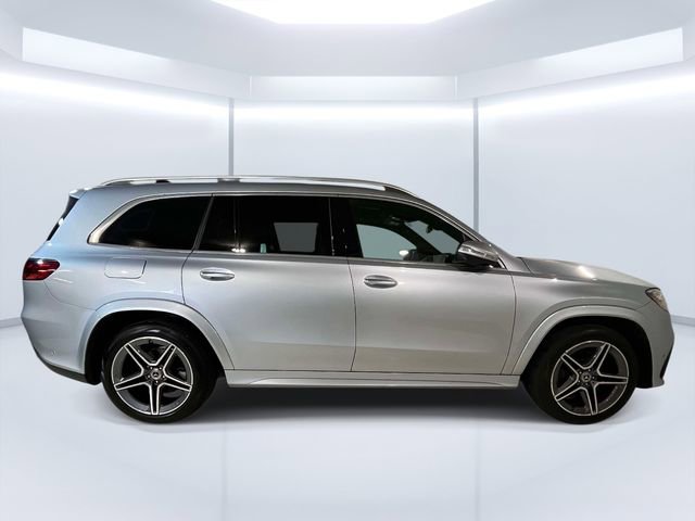 Used 2025 Mercedes-Benz GLS 450 4MATIC image 10