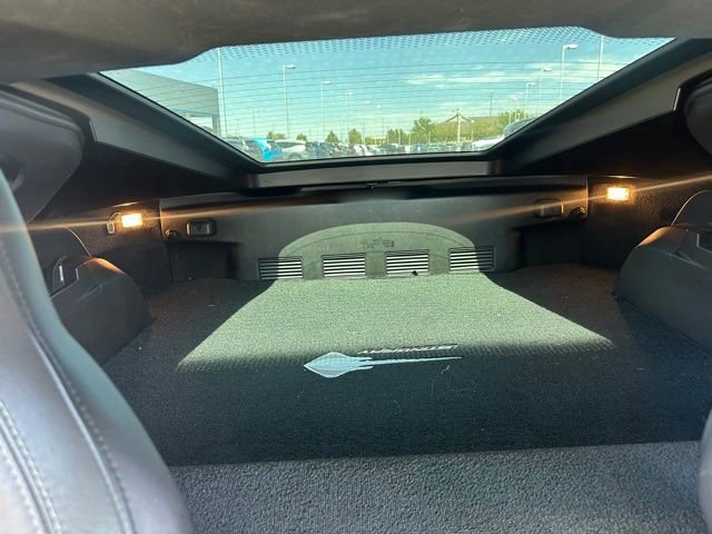 Used 2019 Chevrolet Corvette Stingray Coupe w/ Carbon Flash Badge Package RWD image 17