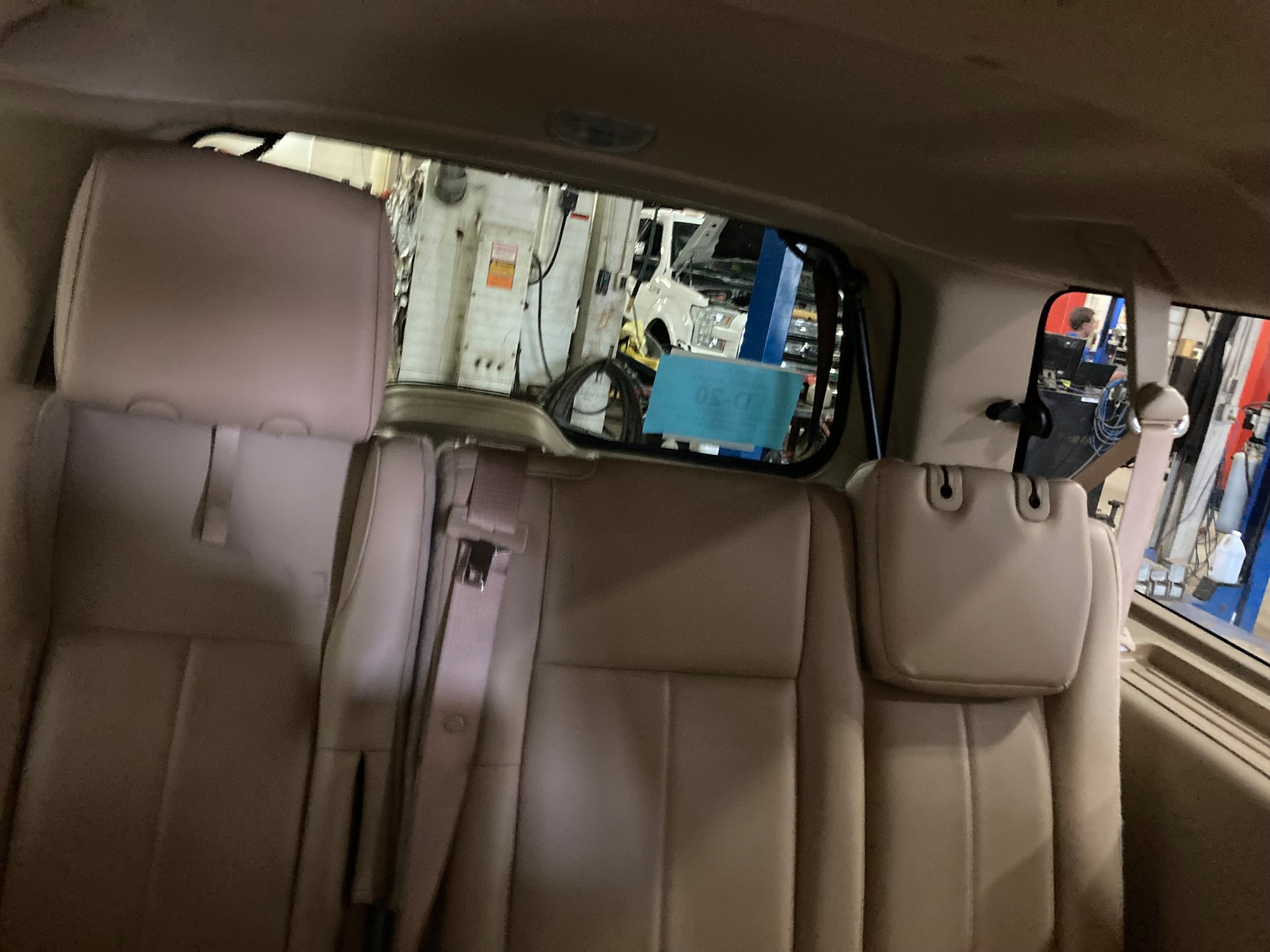 Used 2014 Ford Expedition EL XLT w/ Equipment Group 202A AWD/4WD image 14