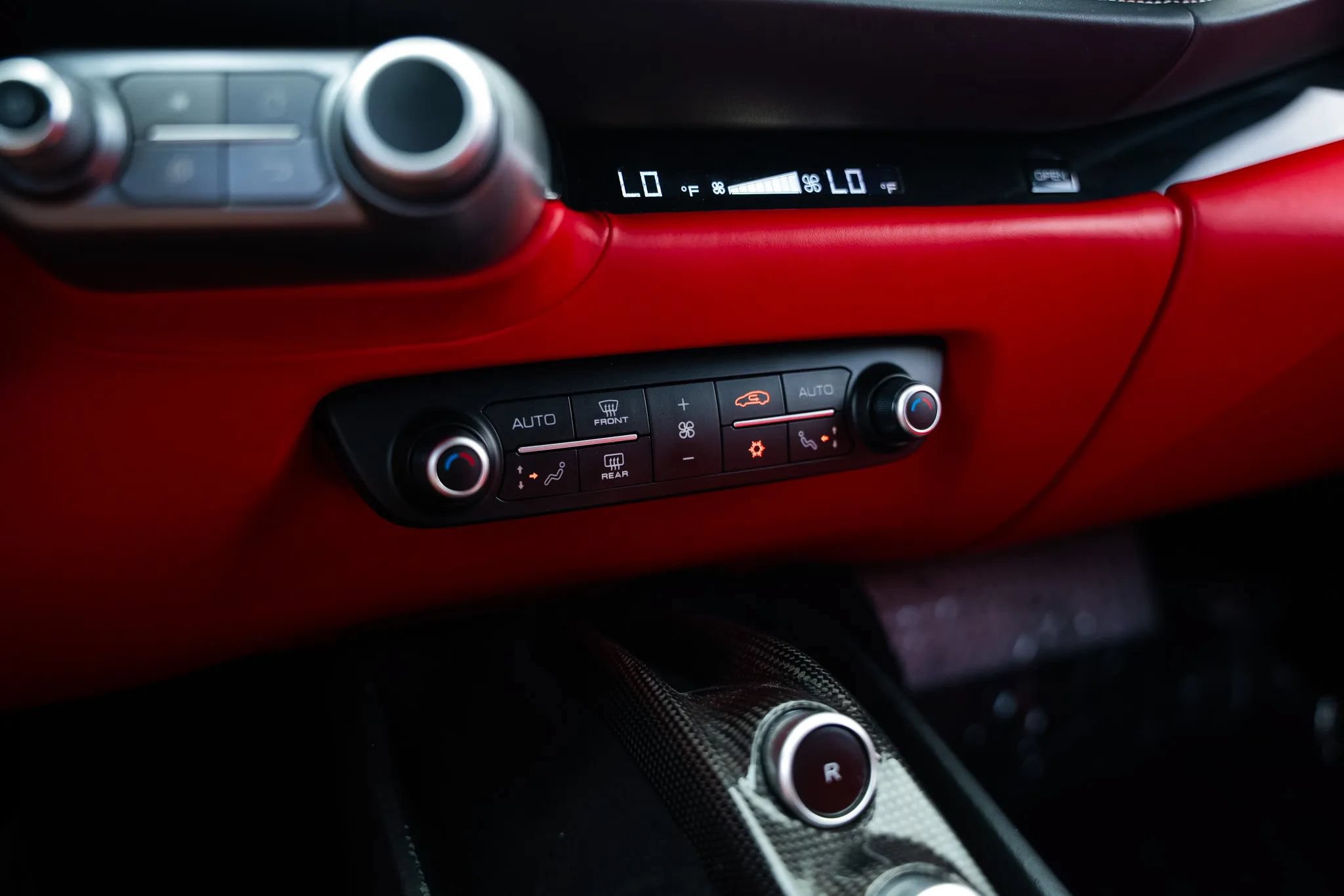 Used 2019 Ferrari 812 Superfast RWD image 52