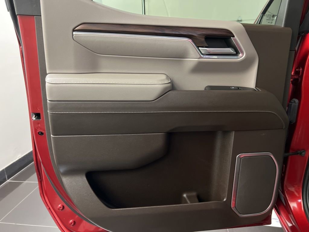 Used 2023 GMC Sierra 1500 SLT image 33