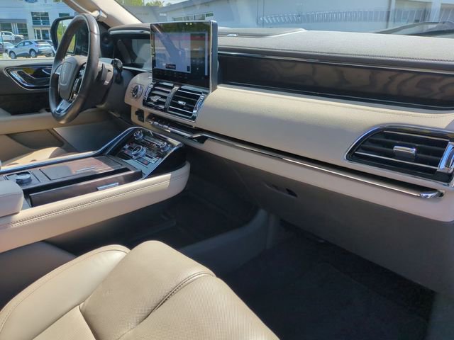 Used 2022 Lincoln Navigator Reserve image 44