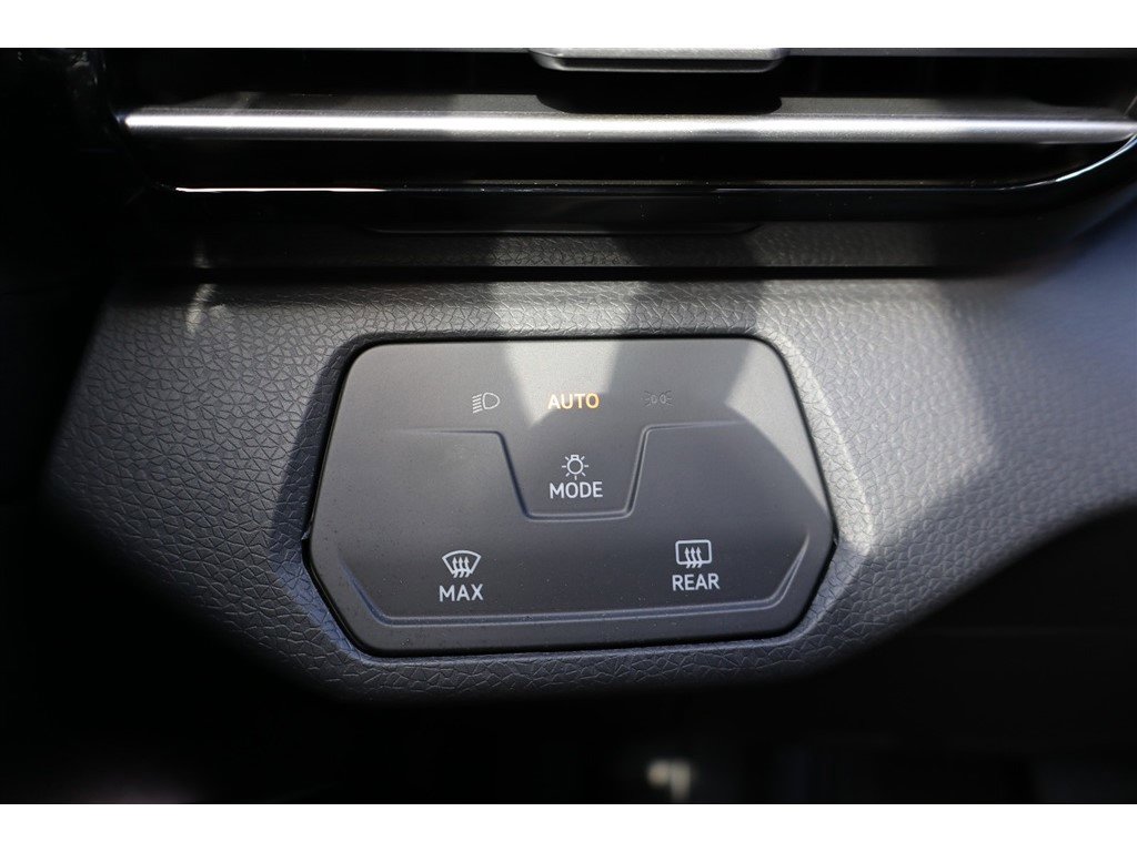 Used 2023 Volkswagen ID.4 Pro image 35