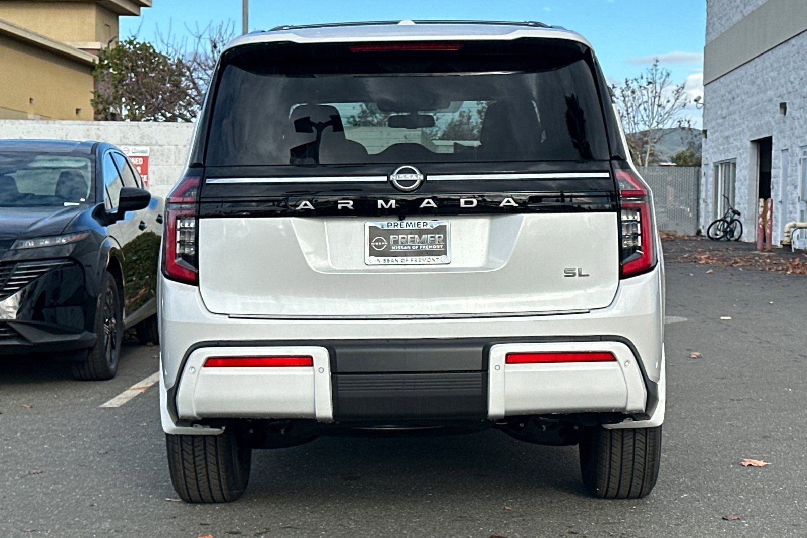 New 2026 Nissan Armada SL w/ Captain's Chari Seat Package image 5