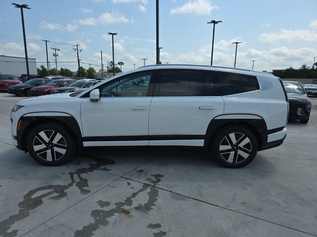 New 2026 Hyundai Ioniq 9 SEL image 2