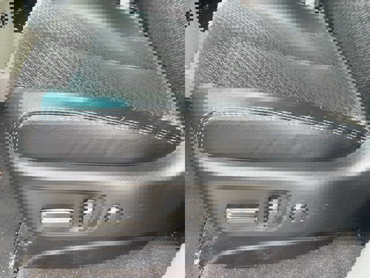 Used 2014 Toyota Sienna SE image 11