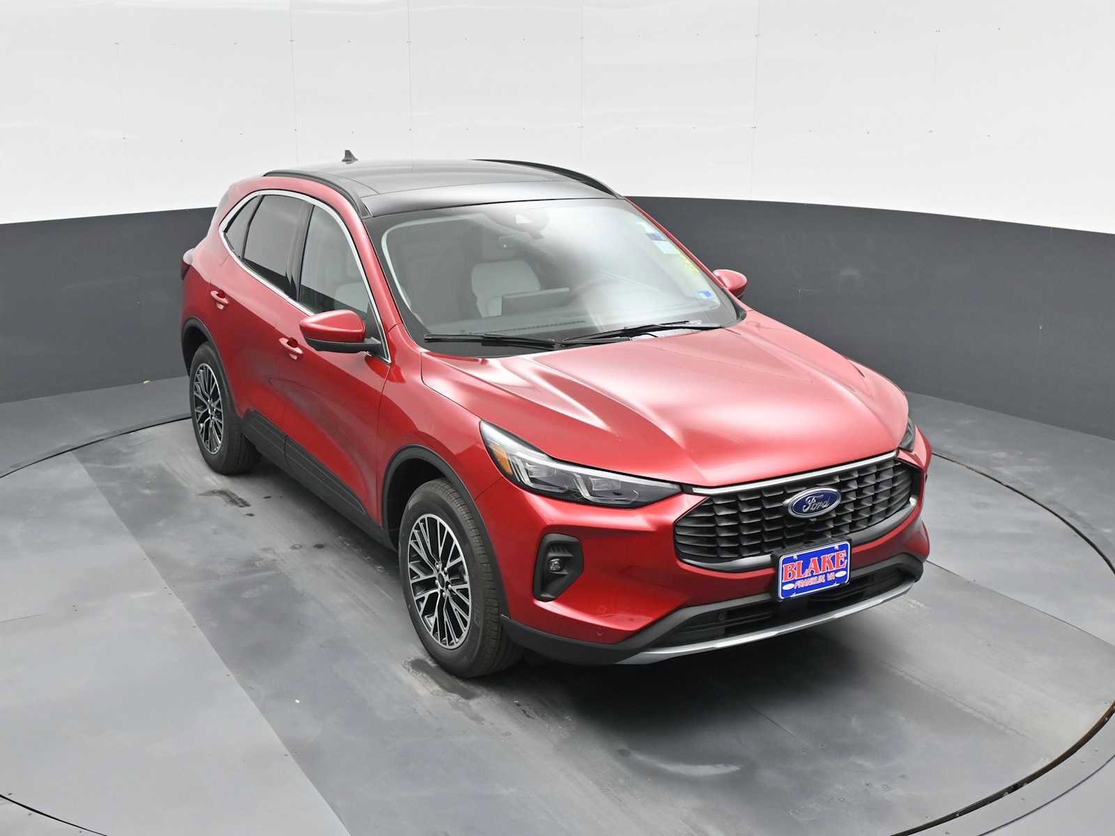 New 2026 Ford Escape SE w/ PHEV Premium Package image 10