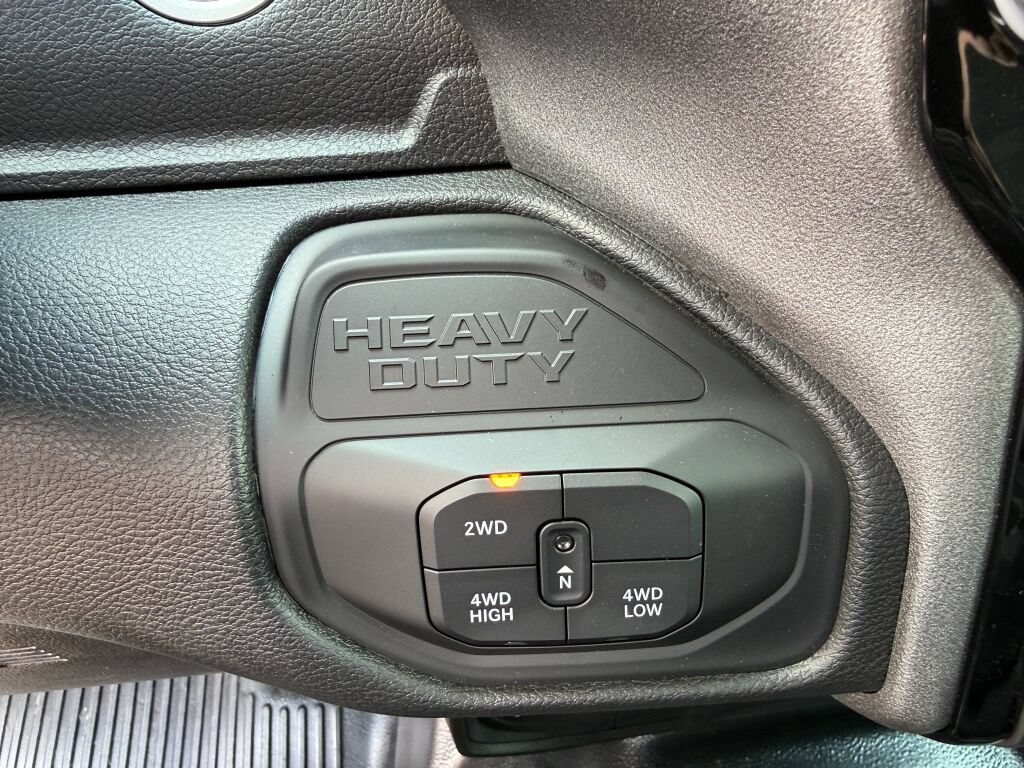 New 2026 RAM 3500 Tradesman AWD/4WD image 30