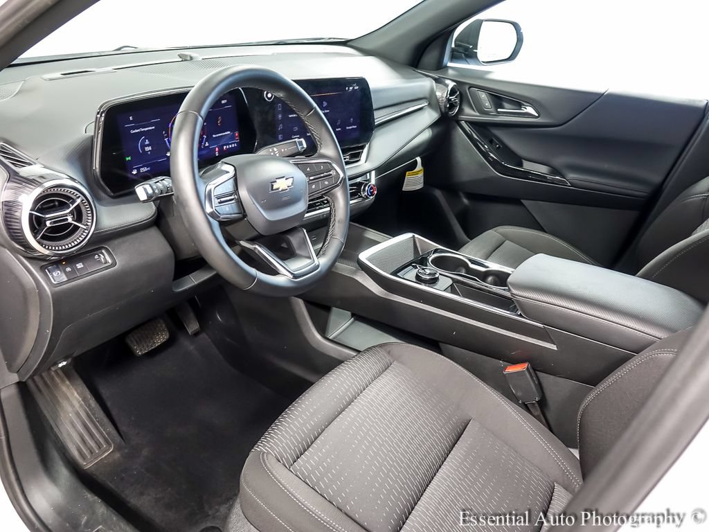 Used 2026 Chevrolet Equinox LT w/ LPO, Floor Liner Package FWD image 10
