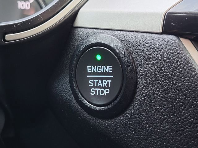 Used 2022 Ford Escape SEL w/ Class II Trailer Tow Package image 12