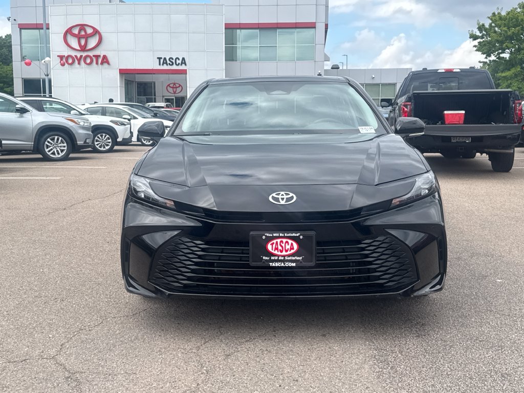 Used 2025 Toyota Camry LE w/ Convenience Package AWD/4WD image 2