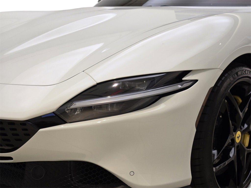 Used 2022 Ferrari Roma image 5