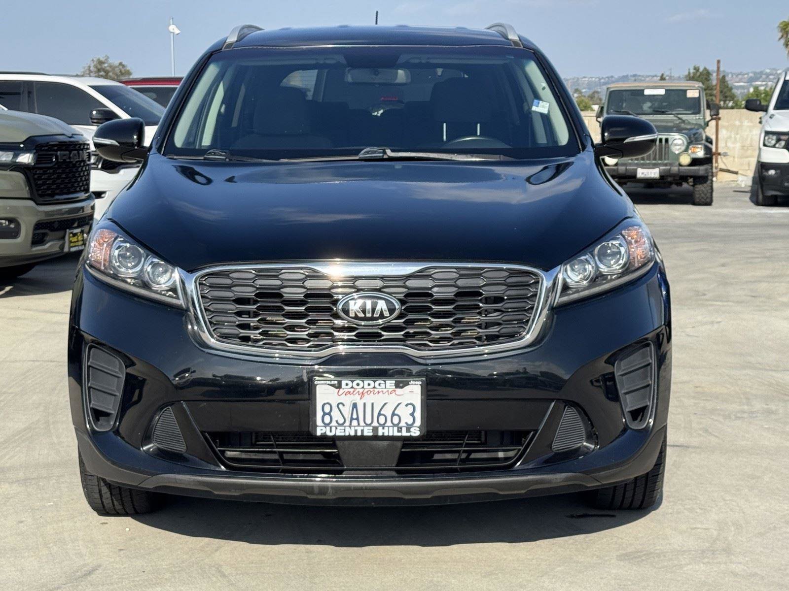 Used 2020 Kia Sorento LX w/ LX I4 Convenience Package FWD image 2