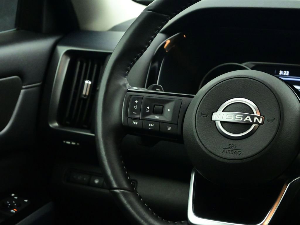 Used 2024 Nissan Pathfinder SL image 42