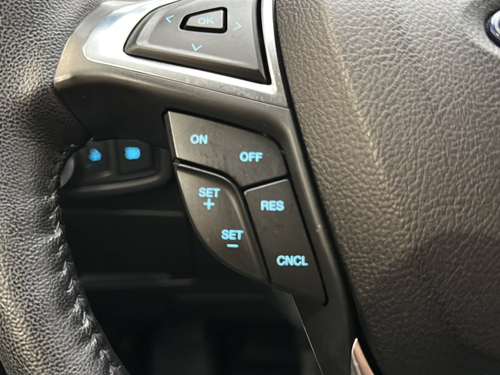 Used 2023 Ford Edge SEL w/ Sport Appearance Package AWD/4WD image 26