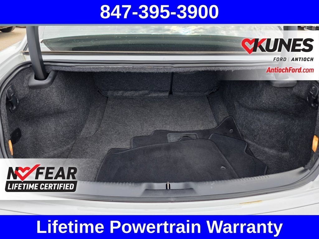 Used 2019 Chrysler 300 S AWD/4WD image 27