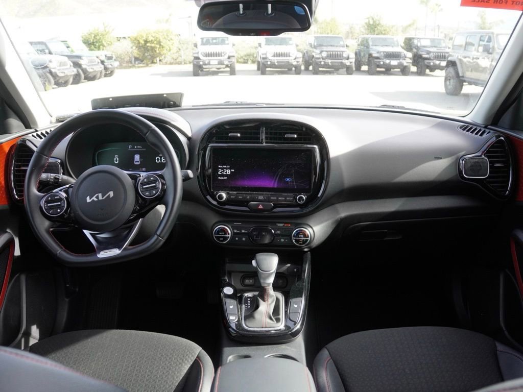 Used 2023 Kia Soul GT-Line w/ GT-Line Technology Package image 27