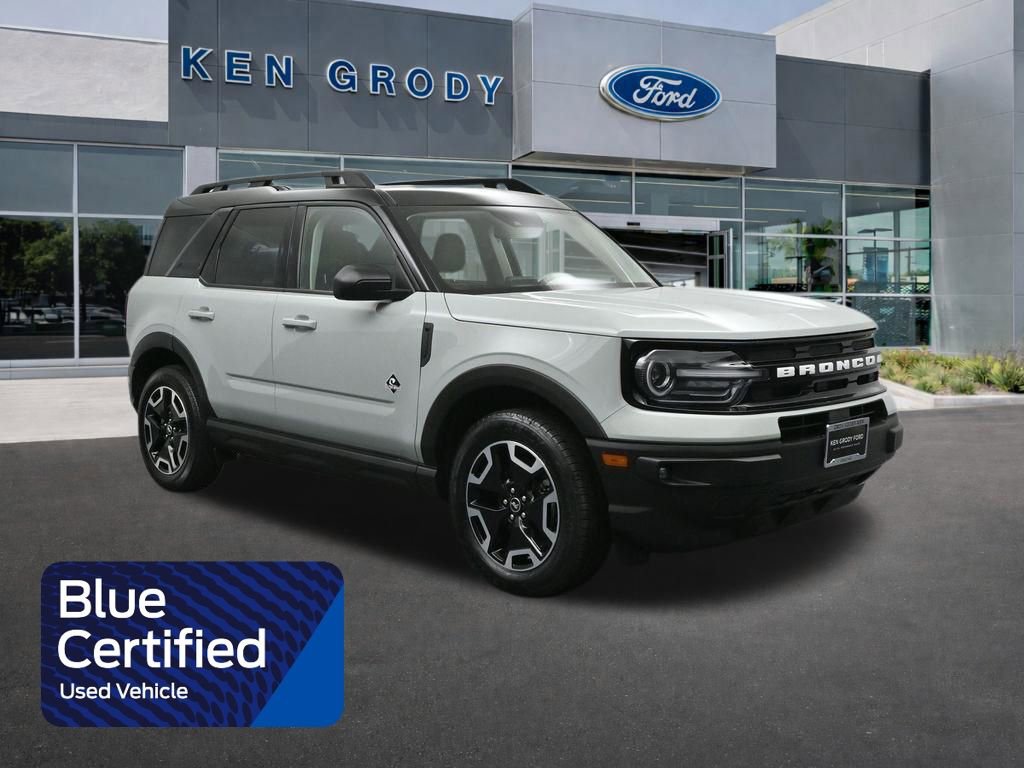 Certified 2022 Ford Bronco Sport Outer Banks w/ Tech Package AWD/4WD image 1