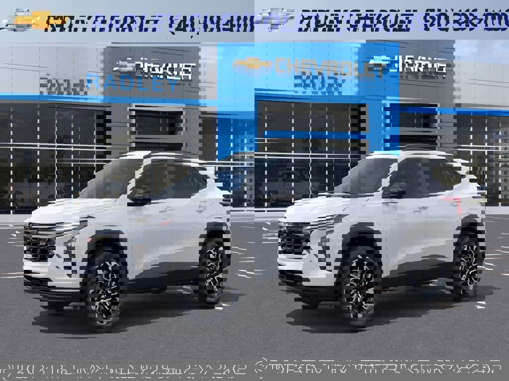 New 2026 Chevrolet Trax RS w/ Driver Confidence Package image 2