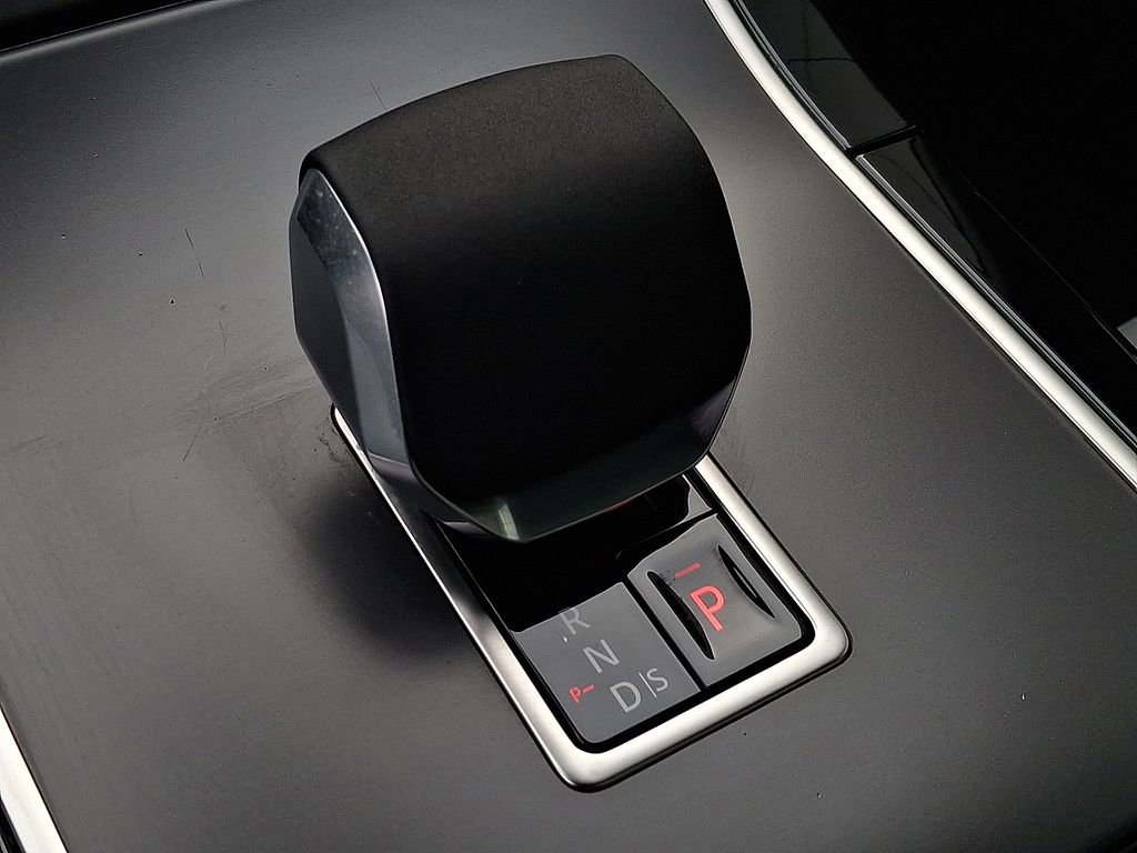 Certified 2026 Land Rover Range Rover Evoque S image 20